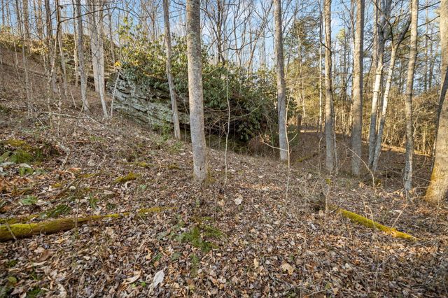 22 Still Hand, Beattyville, KY 41311