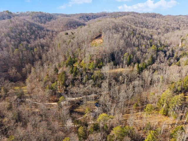 22 Still Hand, Beattyville, KY 41311