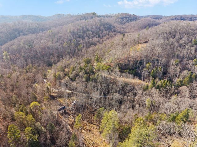 22 Still Hand, Beattyville, KY 41311