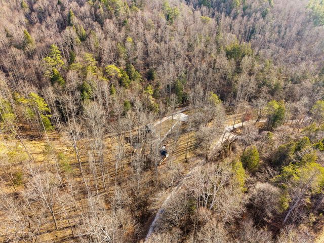 22 Still Hand, Beattyville, KY 41311