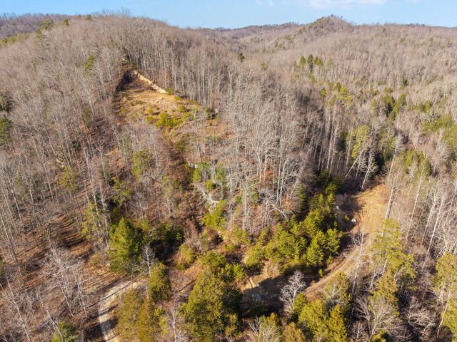 22 Still Hand, Beattyville, KY 41311