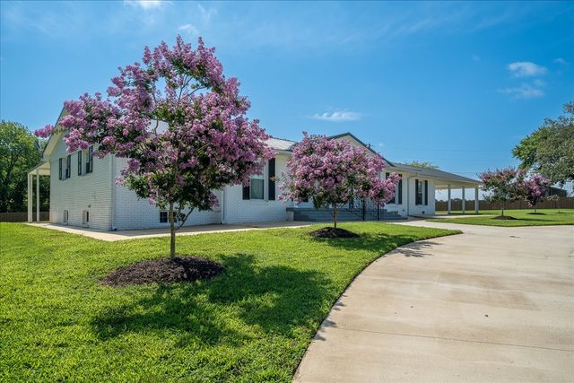 1448 Baker Ln, Lawrenceburg, TN 38464