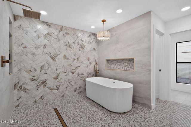 7369 E KRALL Street, Scottsdale, AZ 85250