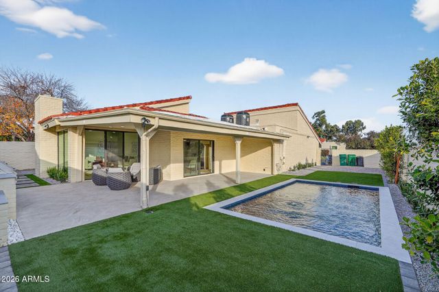 7369 E KRALL Street, Scottsdale, AZ 85250