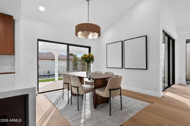 7369 E KRALL Street, Scottsdale, AZ 85250