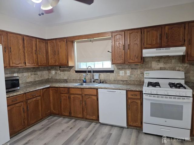 2803 Kent Place, Hillsborough, NJ 08844
