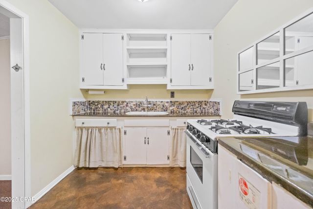 4327 Kelson Avenue, Marianna, FL 32446