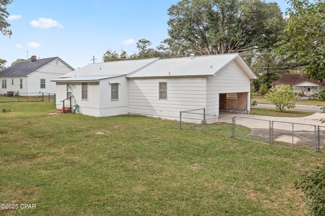 4327 Kelson Avenue, Marianna, FL 32446