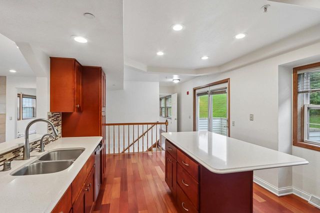 325 Kristin COURT W, Brookfield, WI 53045