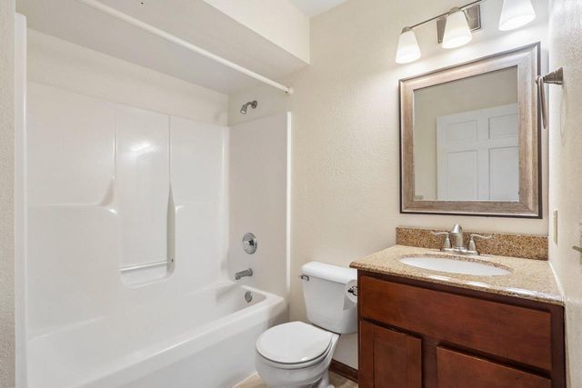 325 Kristin COURT W, Brookfield, WI 53045