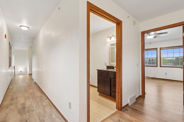 325 Kristin COURT W, Brookfield, WI 53045