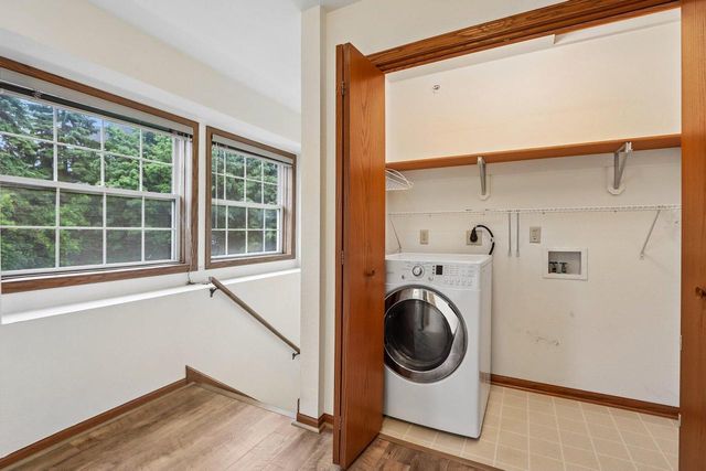 325 Kristin COURT W, Brookfield, WI 53045
