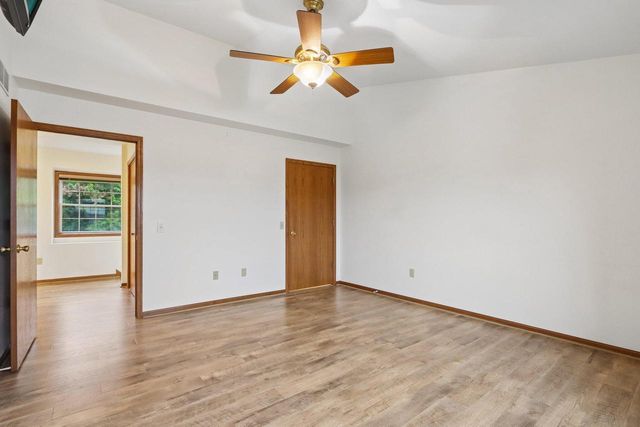 325 Kristin COURT W, Brookfield, WI 53045