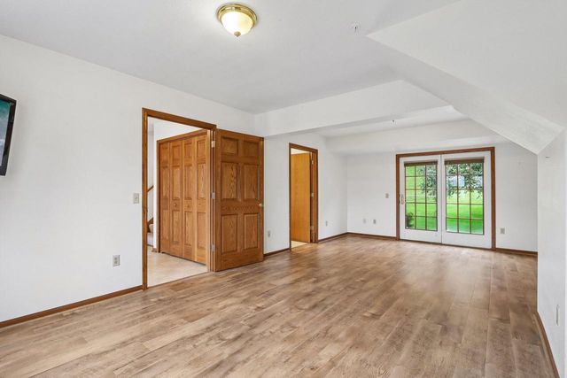 325 Kristin COURT W, Brookfield, WI 53045