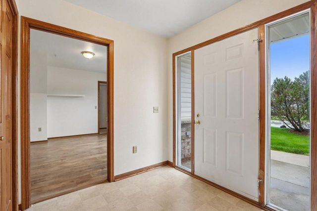 325 Kristin COURT W, Brookfield, WI 53045