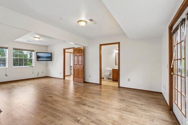325 Kristin COURT W, Brookfield, WI 53045