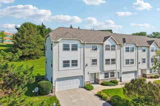 325 Kristin COURT W, Brookfield, WI 53045