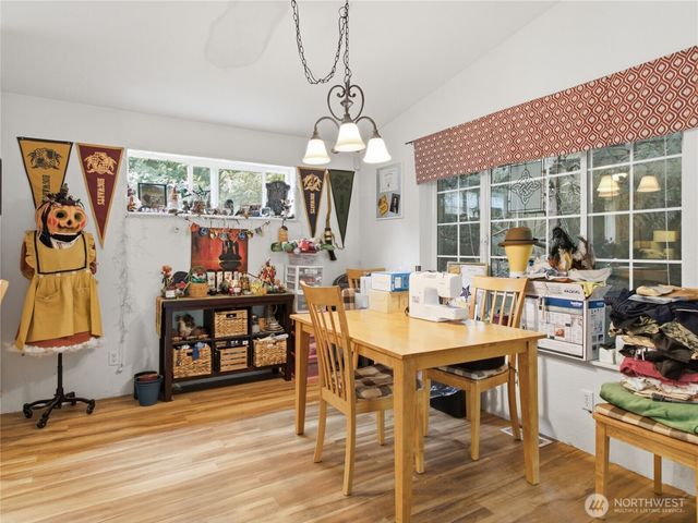 16615 36th Street Ct E, Lake Tapps, WA 98391