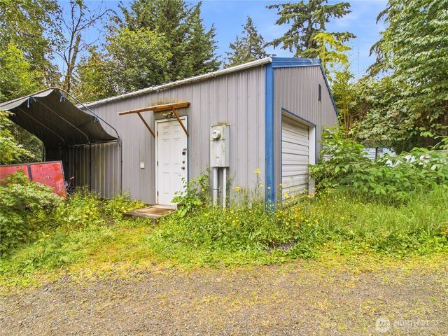 16615 36th Street Ct E, Lake Tapps, WA 98391