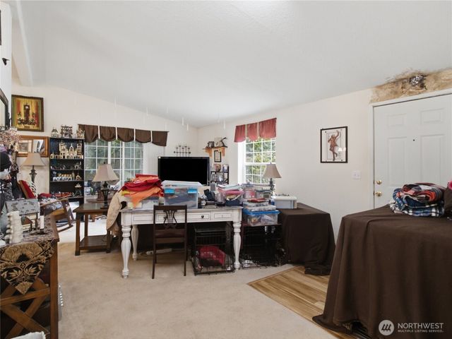 16615 36th Street Ct E, Lake Tapps, WA 98391