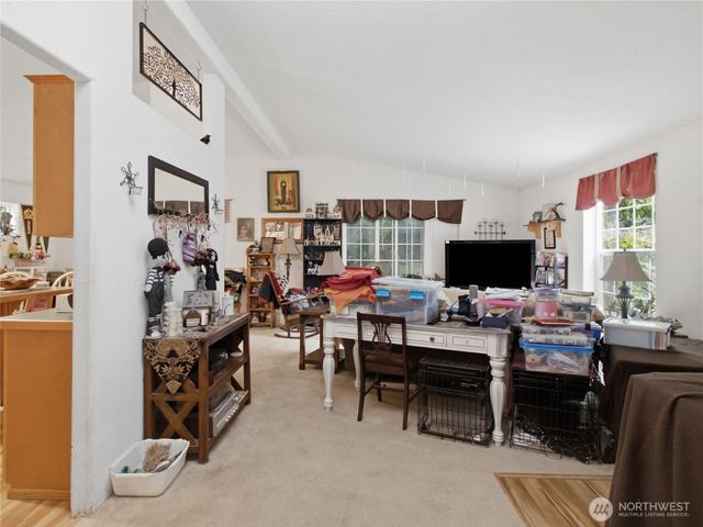 16615 36th Street Ct E, Lake Tapps, WA 98391