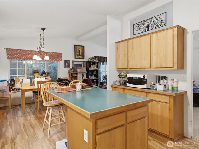 16615 36th Street Ct E, Lake Tapps, WA 98391