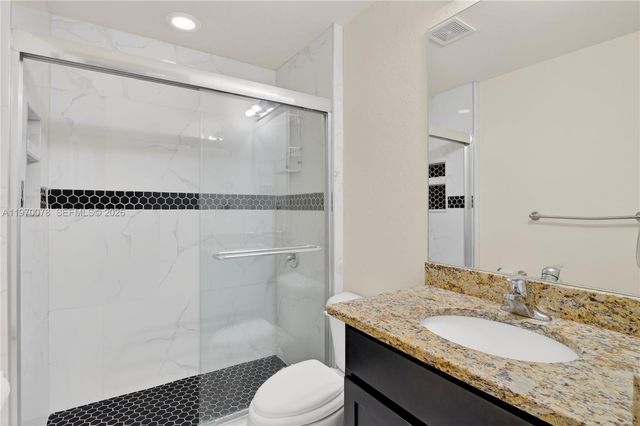 1220 Moore Run, La Belle, FL 33935