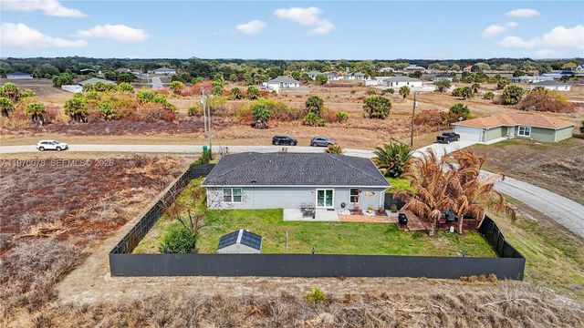 1220 Moore Run, La Belle, FL 33935