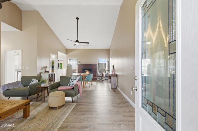 1660 Turtle Dove Trail, Sevierville, TN 37862