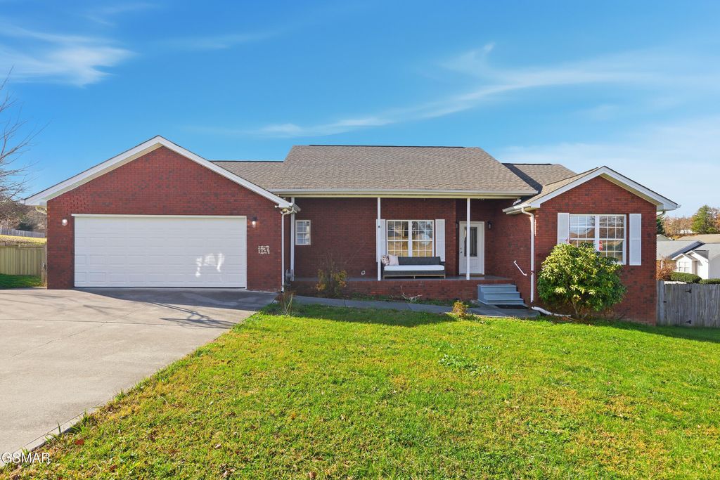 1660 Turtle Dove Trail, Sevierville, TN 37862