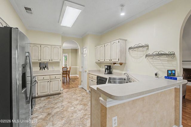 2110 Tall Tree Drive, Horn Lake, MS 38637