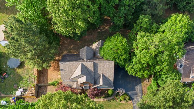 2110 Tall Tree Drive, Horn Lake, MS 38637