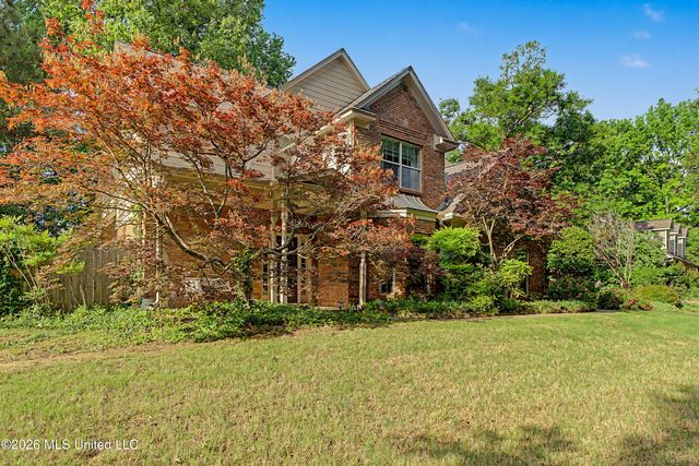 2110 Tall Tree Drive, Horn Lake, MS 38637
