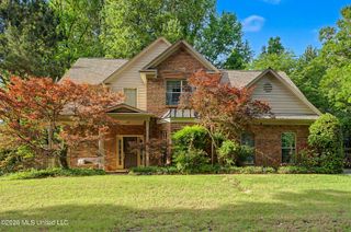 2110 Tall Tree Drive, Horn Lake, MS 38637