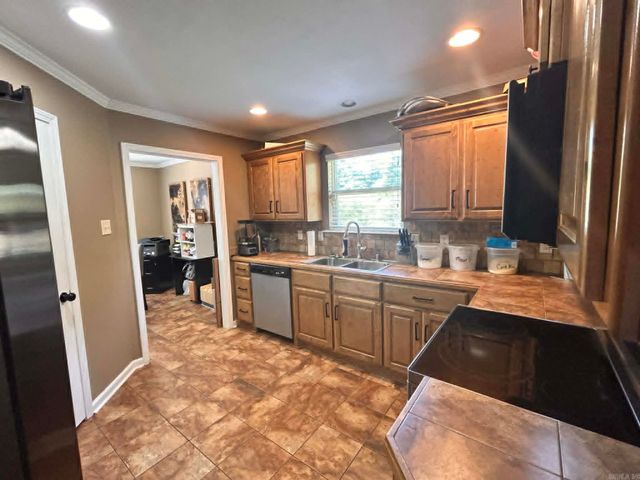 46 Chateaus Lane, Little Rock, AR 72210