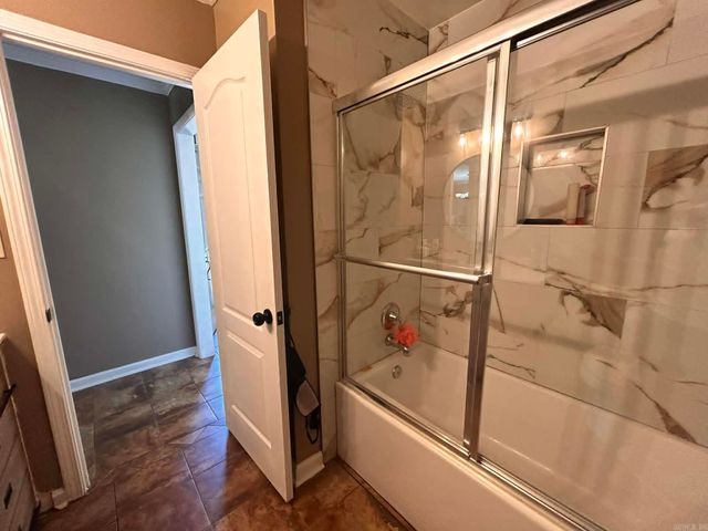 46 Chateaus Lane, Little Rock, AR 72210