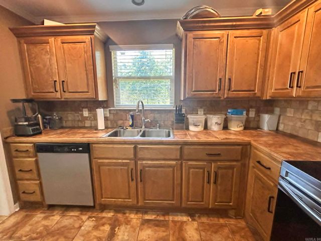 46 Chateaus Lane, Little Rock, AR 72210