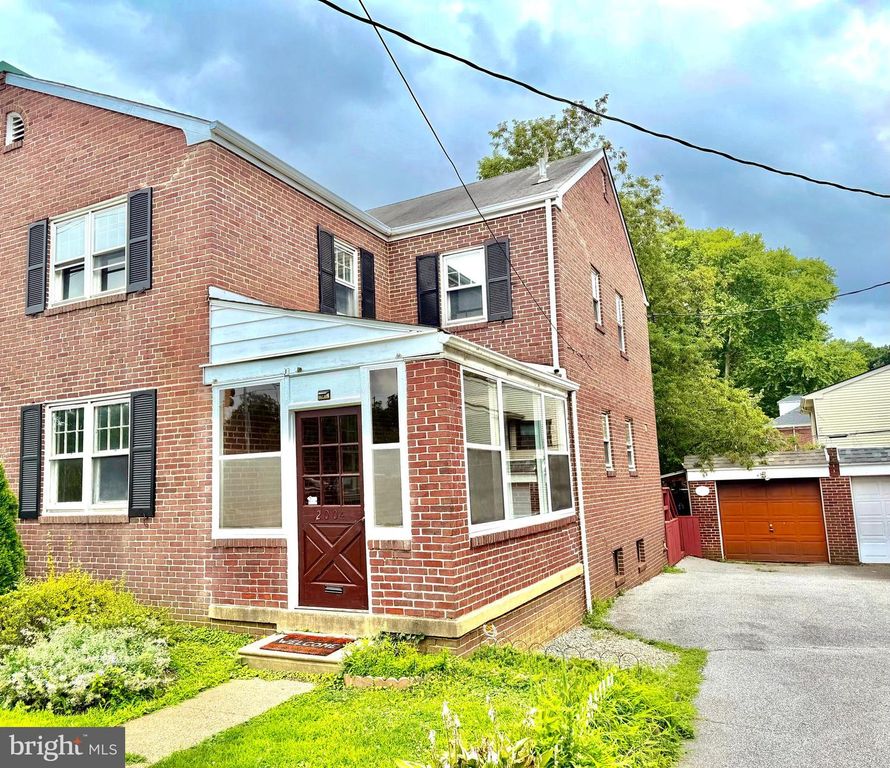 2004 N BROOM ST, Wilmington, DE 19802