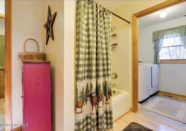 725 Country Lane, Murphy, NC 28906