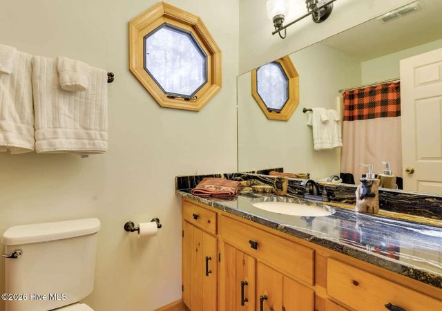 725 Country Lane, Murphy, NC 28906