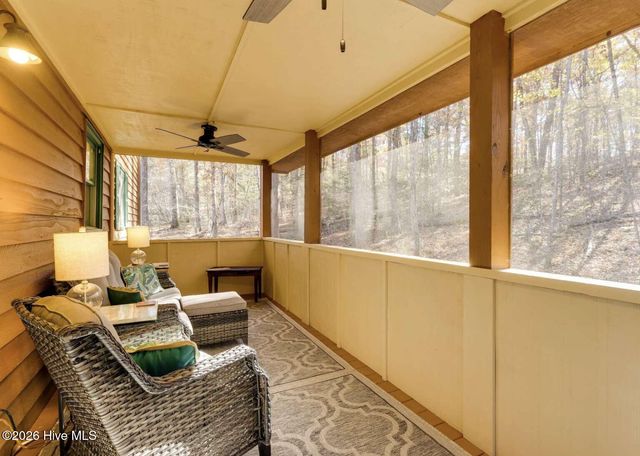 725 Country Lane, Murphy, NC 28906