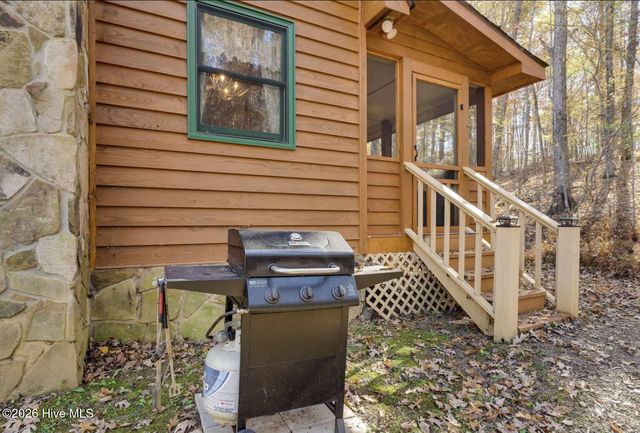 725 Country Lane, Murphy, NC 28906