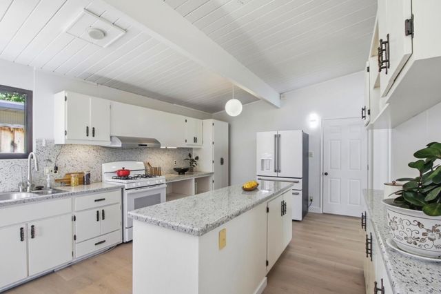 721 Stendhal Lane, Cupertino, CA 95014