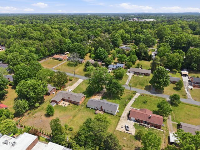 427 Overman Drive, Burlington, NC 27215