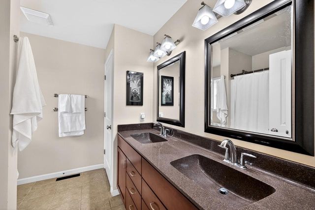 1657 Silverado Drive, Sun Prairie, WI 53590