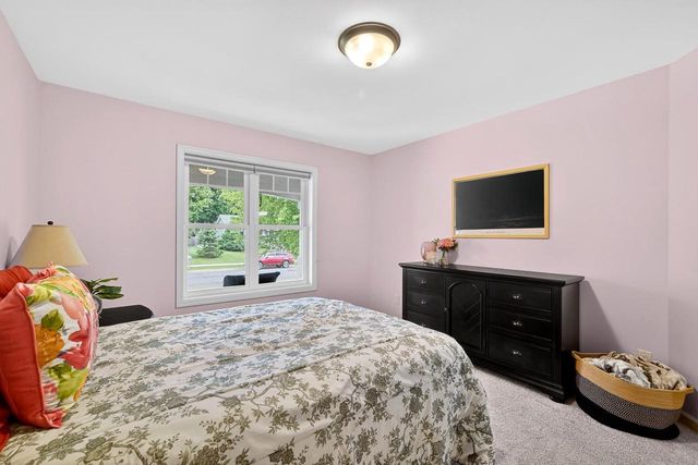 1657 Silverado Drive, Sun Prairie, WI 53590