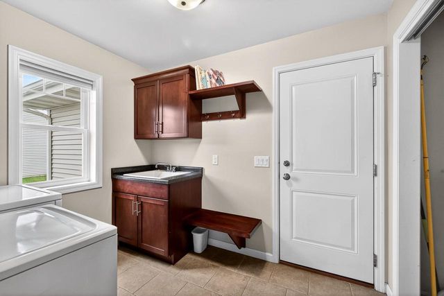1657 Silverado Drive, Sun Prairie, WI 53590