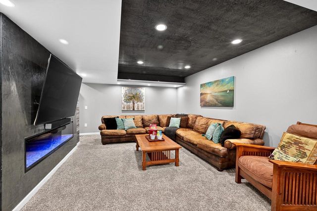 1657 Silverado Drive, Sun Prairie, WI 53590
