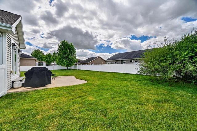 1657 Silverado Drive, Sun Prairie, WI 53590