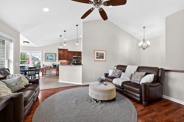 1657 Silverado Drive, Sun Prairie, WI 53590